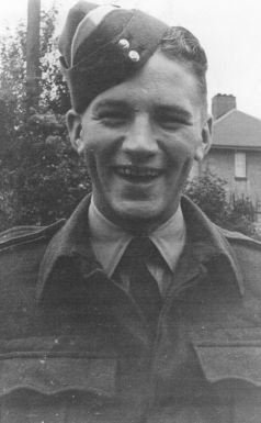 Reg Jeffcock in LAC uniform